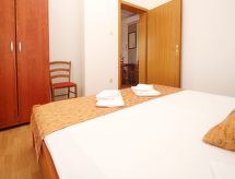 Comfortabel appartement in Baška met eigen balkon, vlakbij zee - thumbnail 6