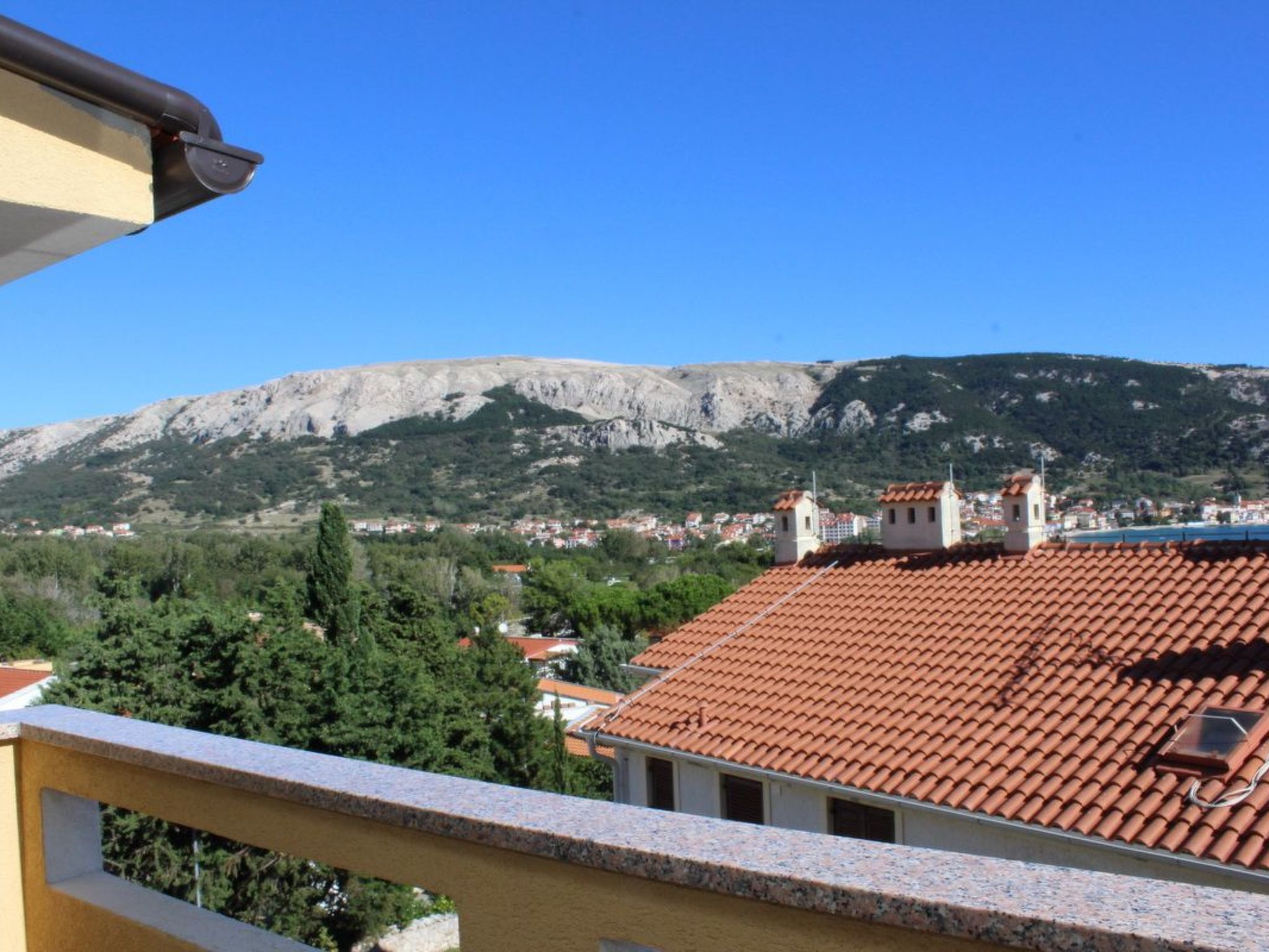 Wohnung in Baška mit Eigenem Balkon-Binnen