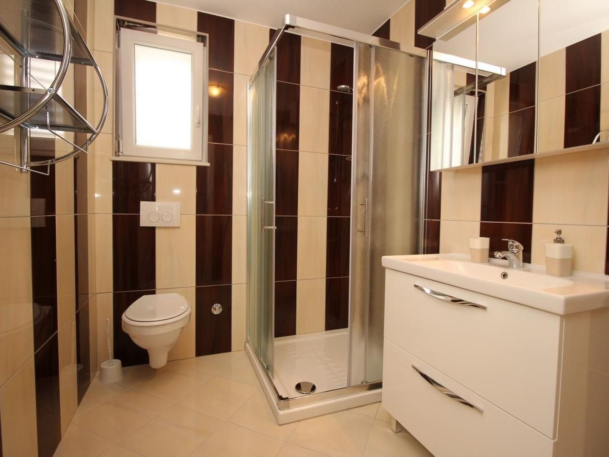 Gorica II A2+2 br.2-Dedans