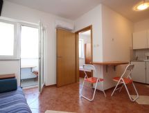 Knusse vakantiewoning voor 2 in Baška, vlakbij zee en strand - thumbnail 1