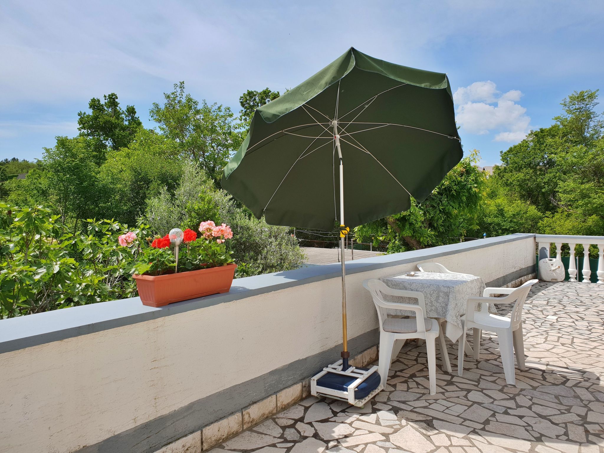 Apartment Bijelic - mit Balkon, 480 m vom Meer-Binnen