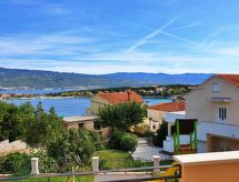 Vrijstaand vakantiehuis Rebeka vlakbij zee in Polje, Kvarner Baai - thumbnail 3