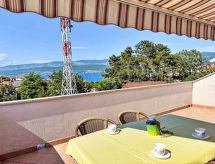 Appartement Dragica: Vrijstaand vakantiehuis op 250m van de Kvarner baai - thumbnail 4