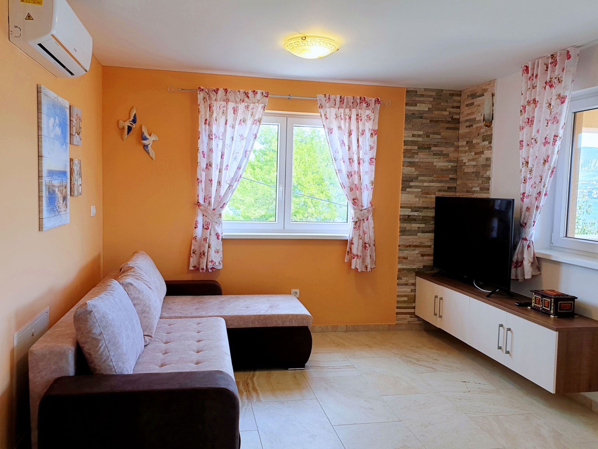Vrijstaand vakantiehuis Apartment Rebeka op 160m van zee in Polje - foto 5