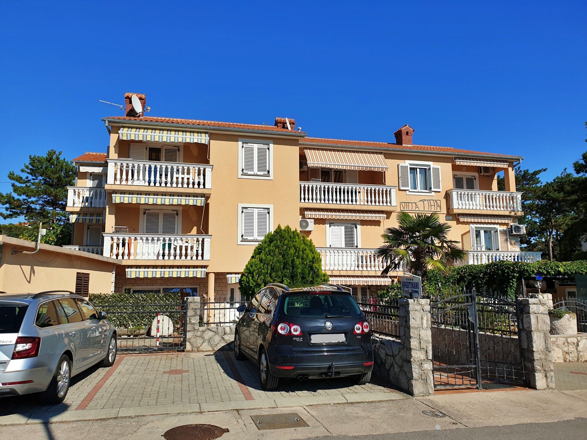 Vila Tiha Lili-Image-tags.info