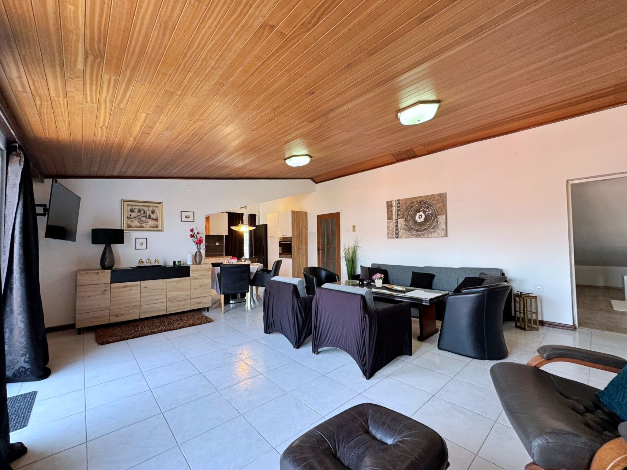 Apartment Lure-Binnen