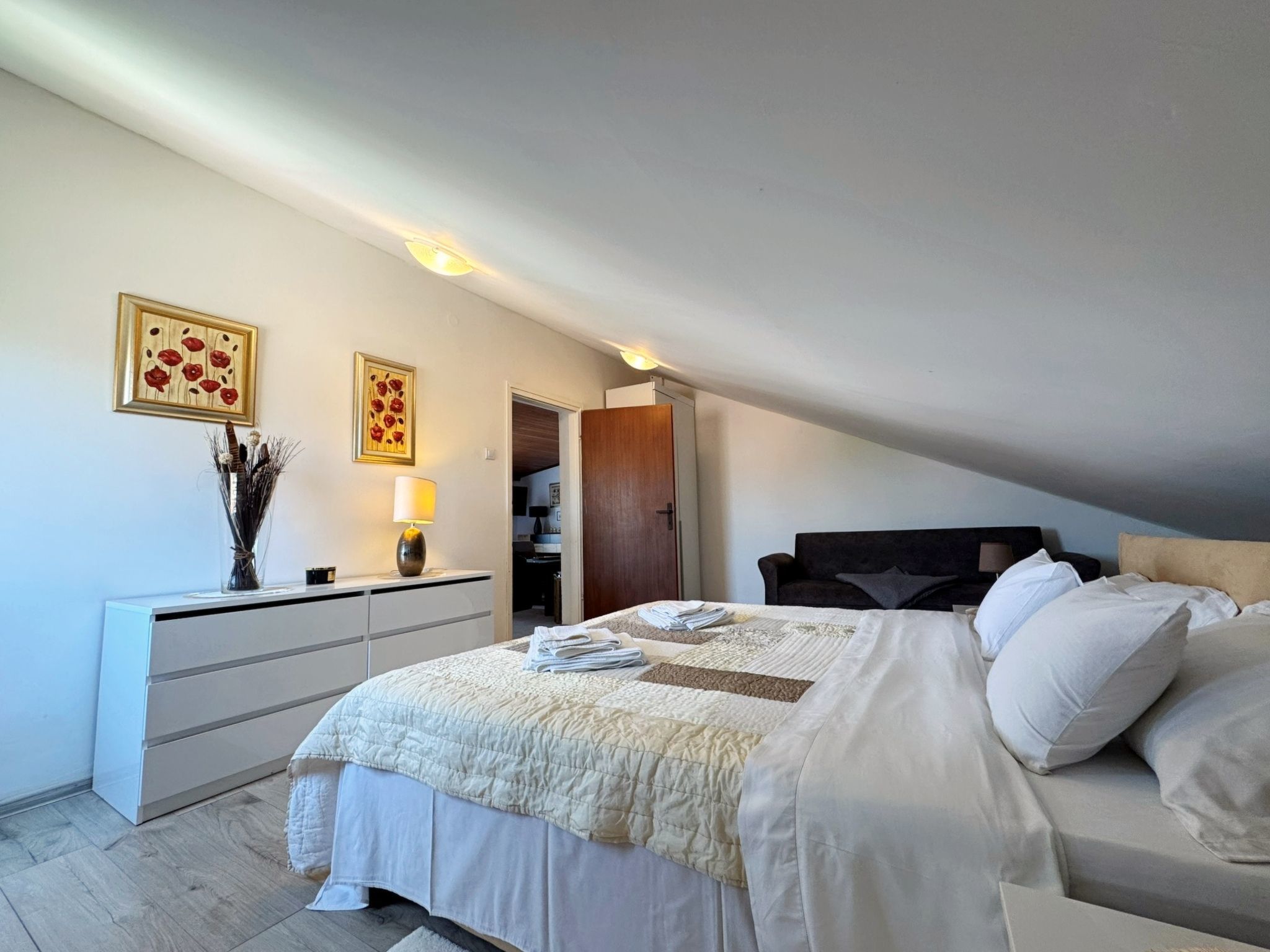 Apartment Lure-Binnen