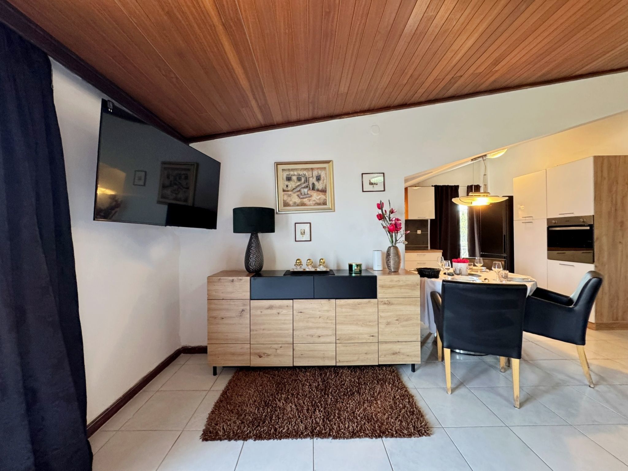 Apartment Lure-Binnen