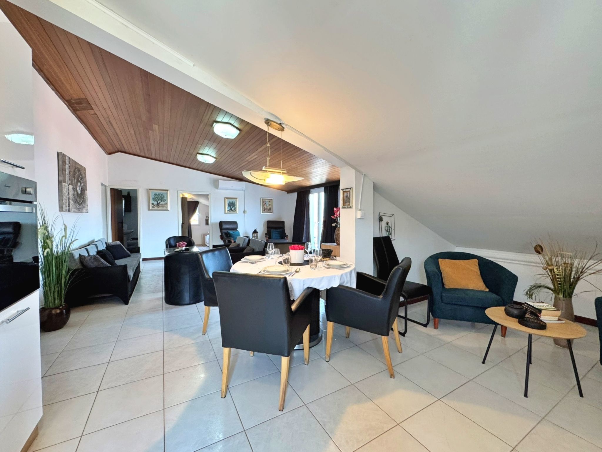 Apartment Lure-Binnen