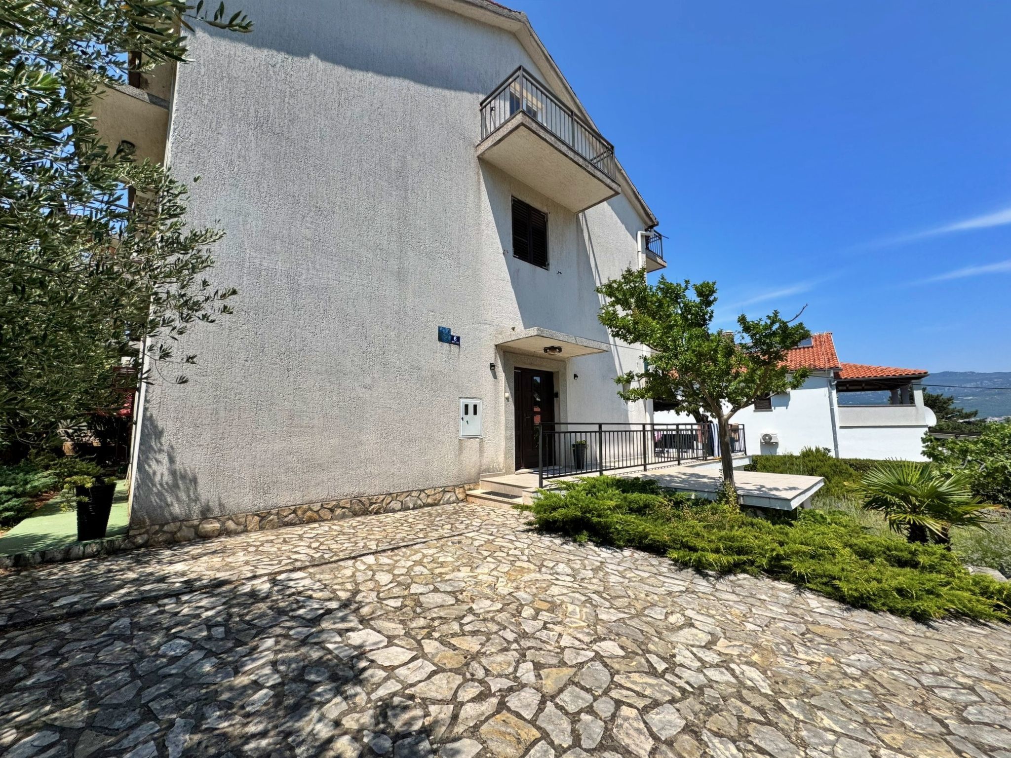 Vrijstaand appartement met zeezicht op 220m van het strand in Polje - foto 30