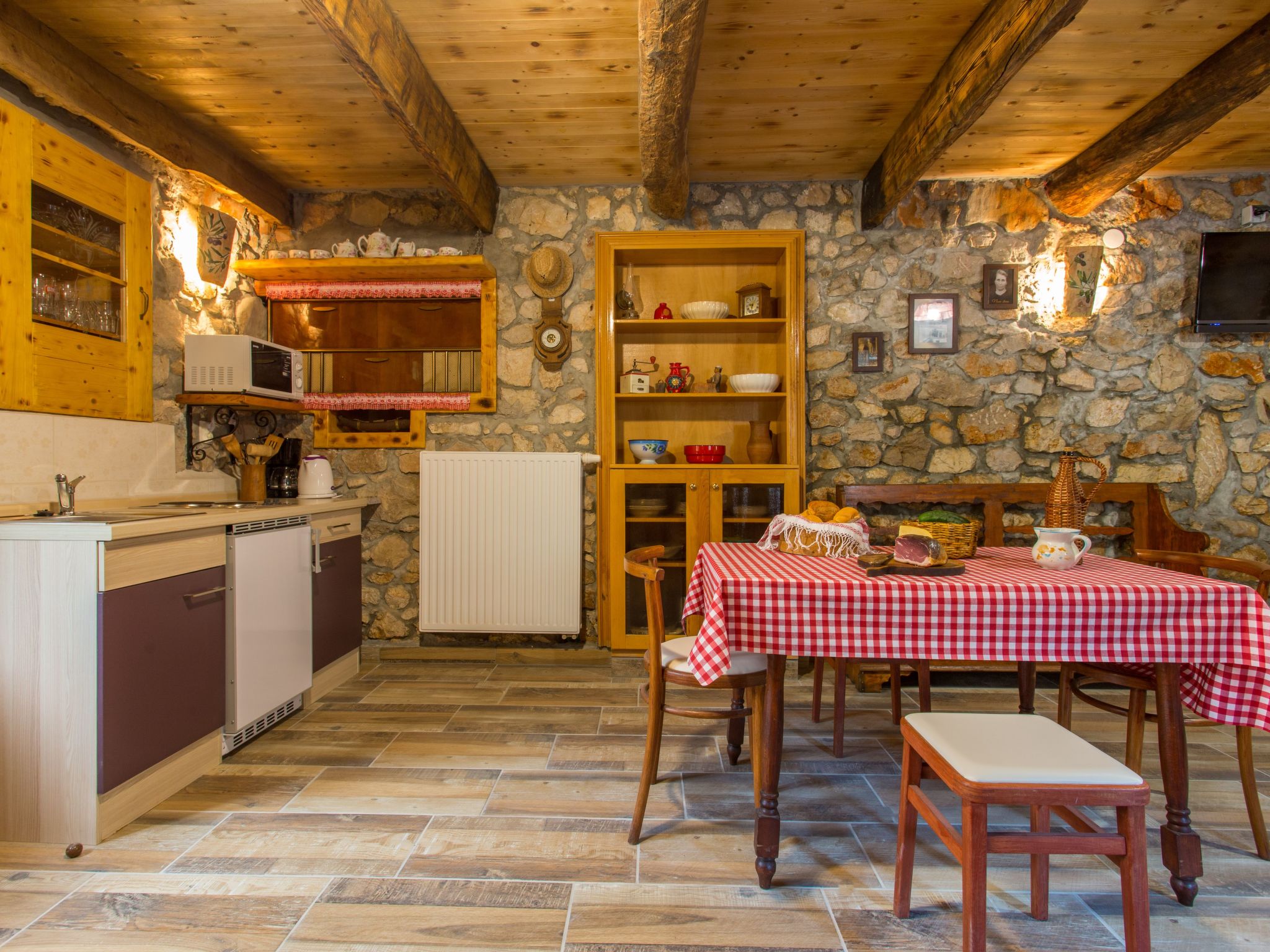 Gemütliches Steinhaus Nonna Stara-Binnen