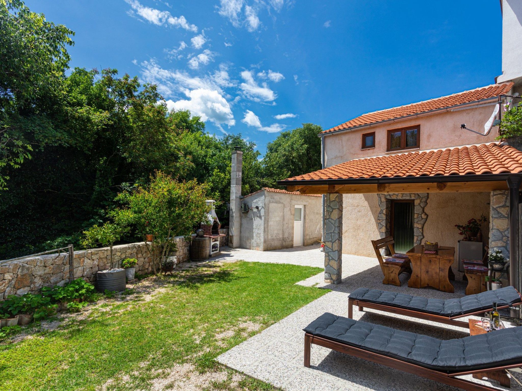 Gemütliches Steinhaus Nonna Stara-Binnen