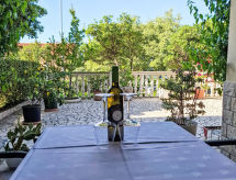 Knus studio-appartement op 200 meter van zee in Crikvenica - thumbnail 4