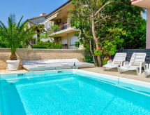 Ruim appartement met privézwembad en uitzicht op zee in Crikvenica - thumbnail 3