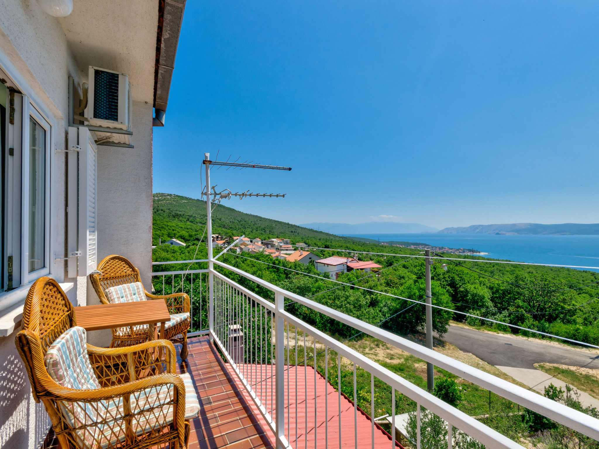 Photo of BRISKI / HR-09789-01