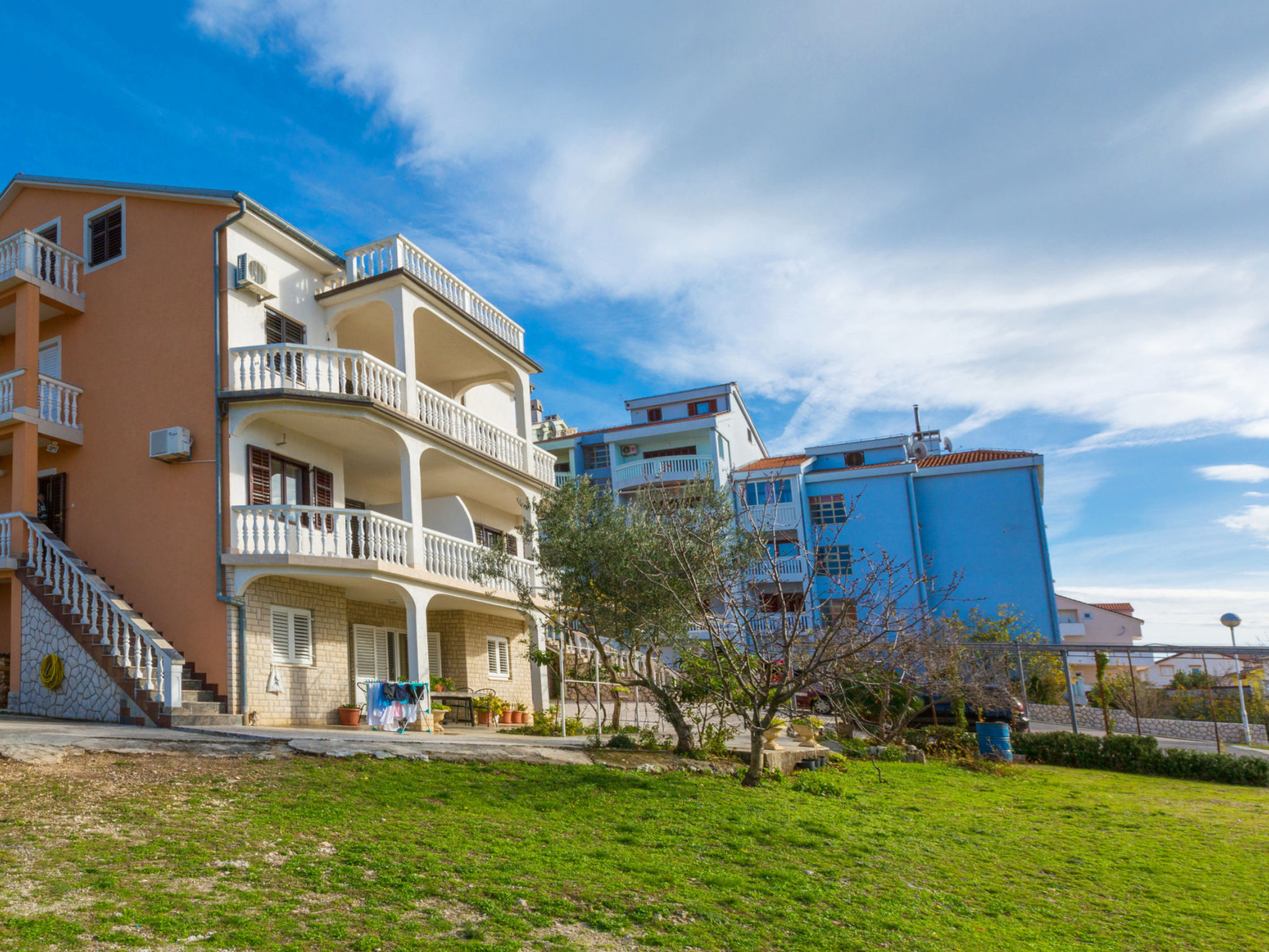 Photo of NIKO 2 / HR-07078-02