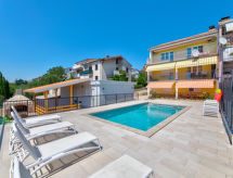 Sea View 2: Luxe appartement met zeezicht en zwembad in Crikvenica - thumbnail 4