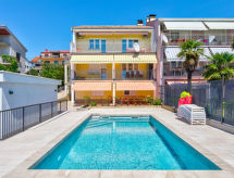 Sea View 2: Luxe appartement met zeezicht en zwembad in Crikvenica - thumbnail 3