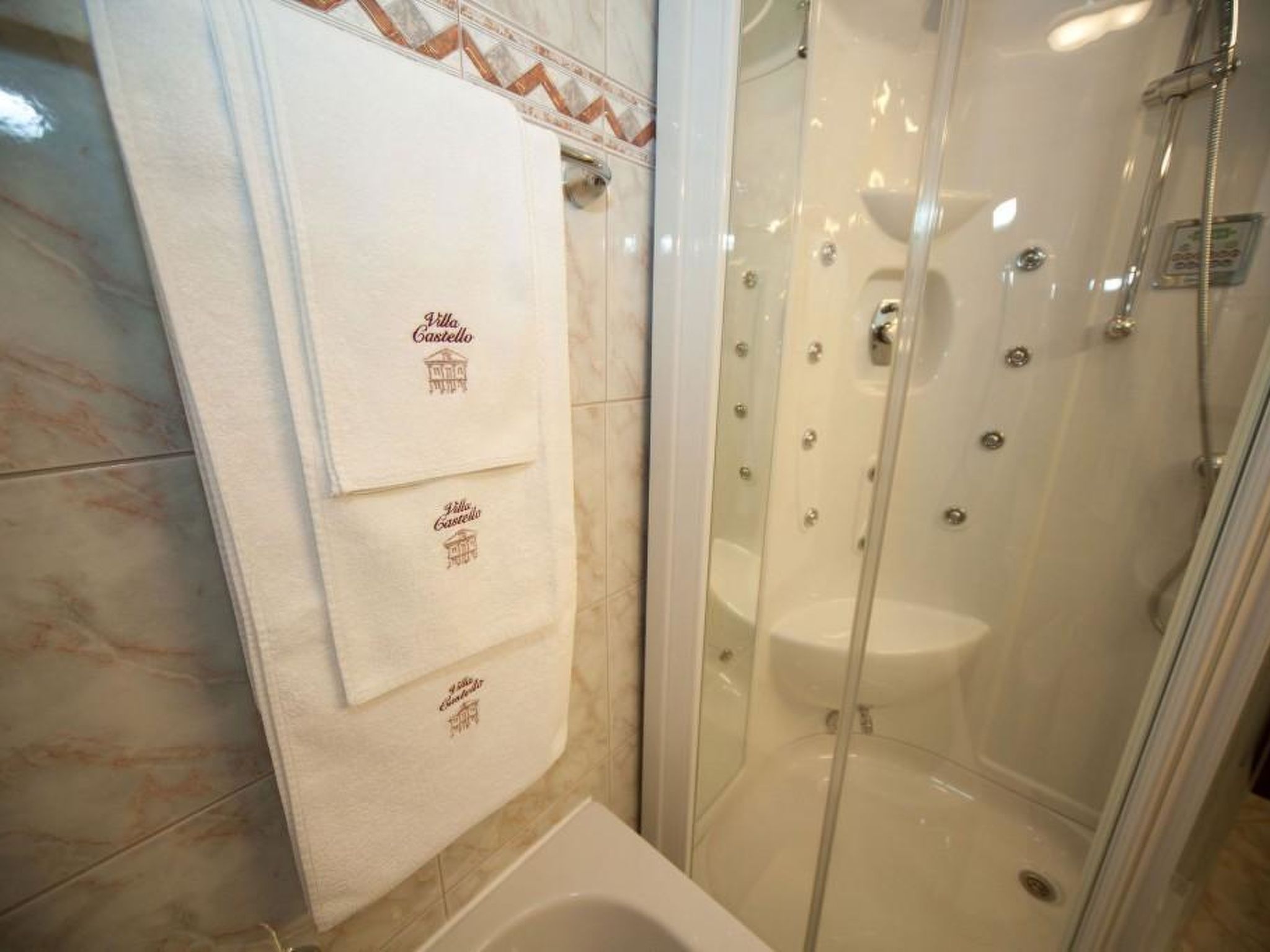 Photo of ACASTELLO 2 / HR-04333-02