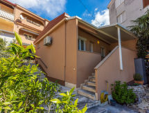 Compact appartement met zeezicht op 250m van strand in Crikvenica - thumbnail 2