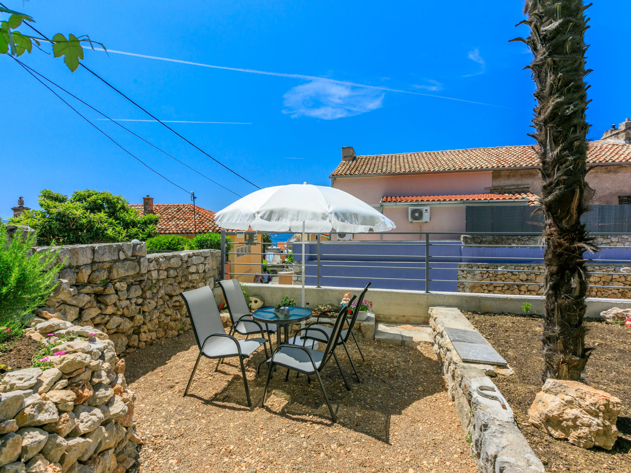 Photo of Tinac / HR-10630-01