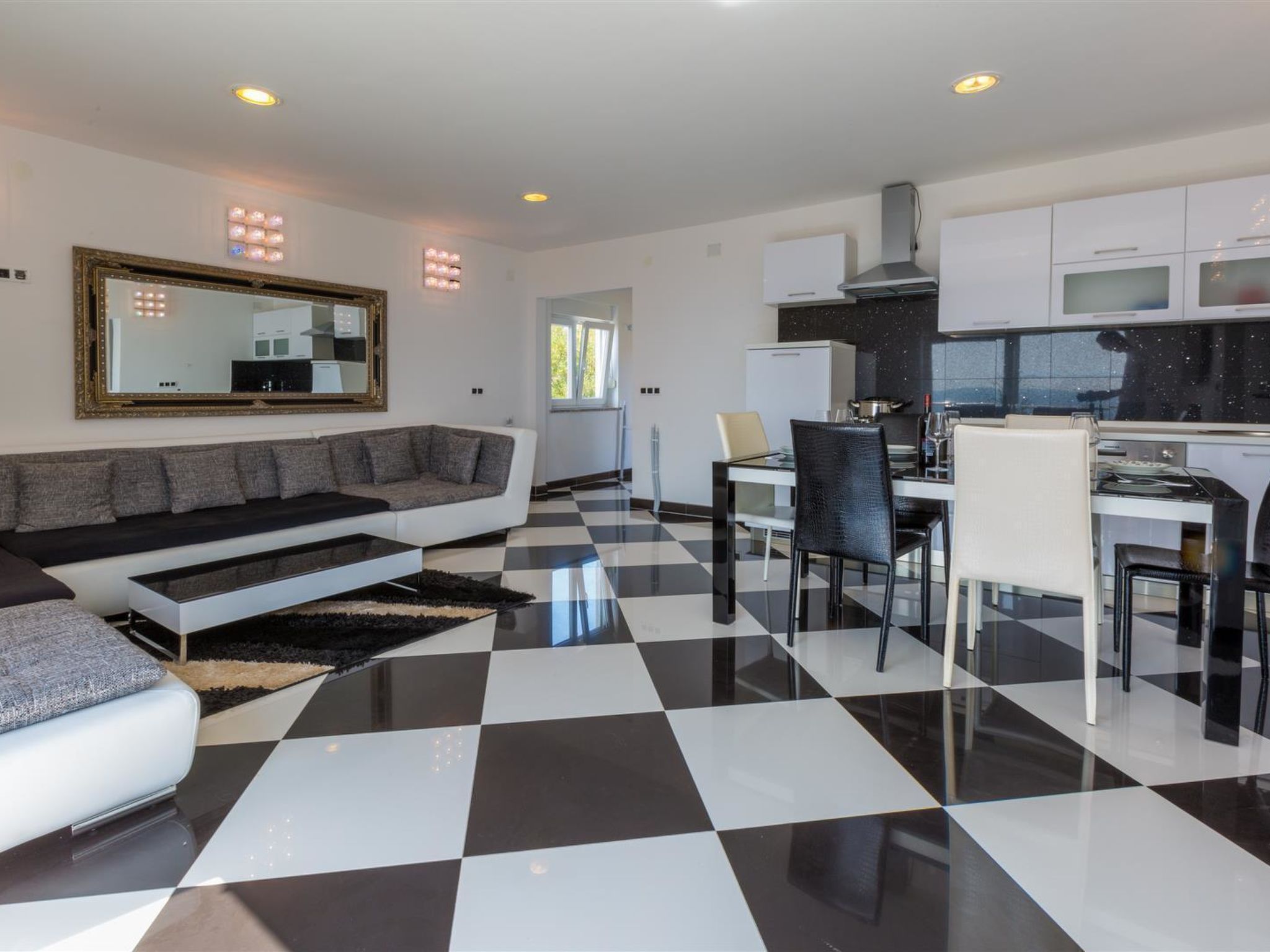 Photo of VILLA CRIKVENICA CH / HR-09486-03