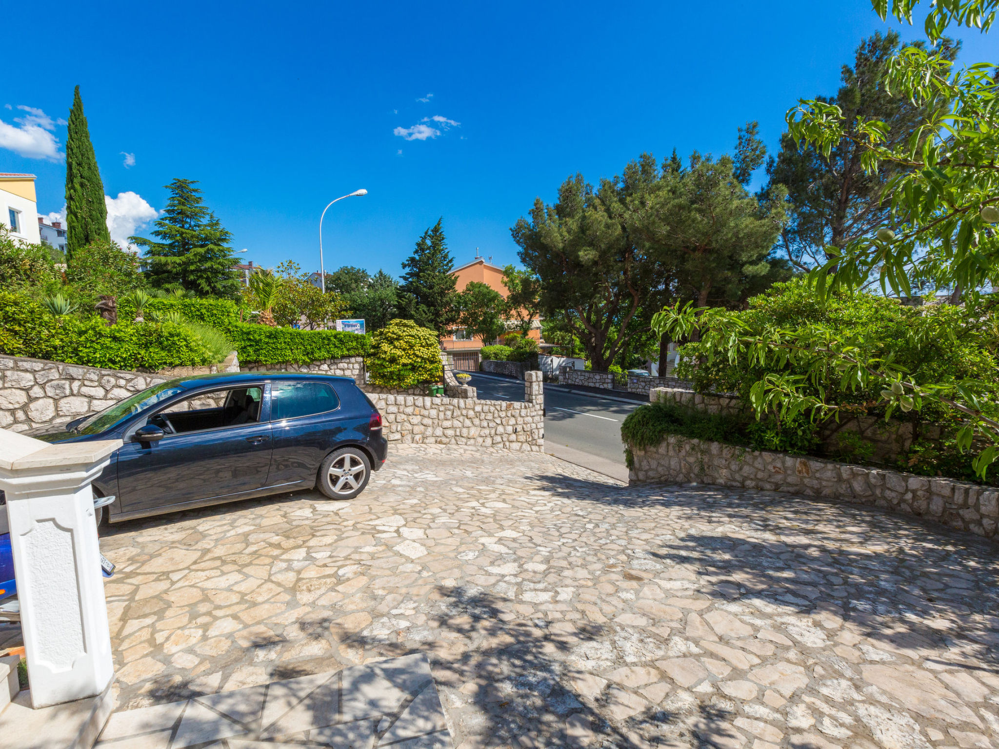 Photo of AKELAVA 5 / HR-05548-05