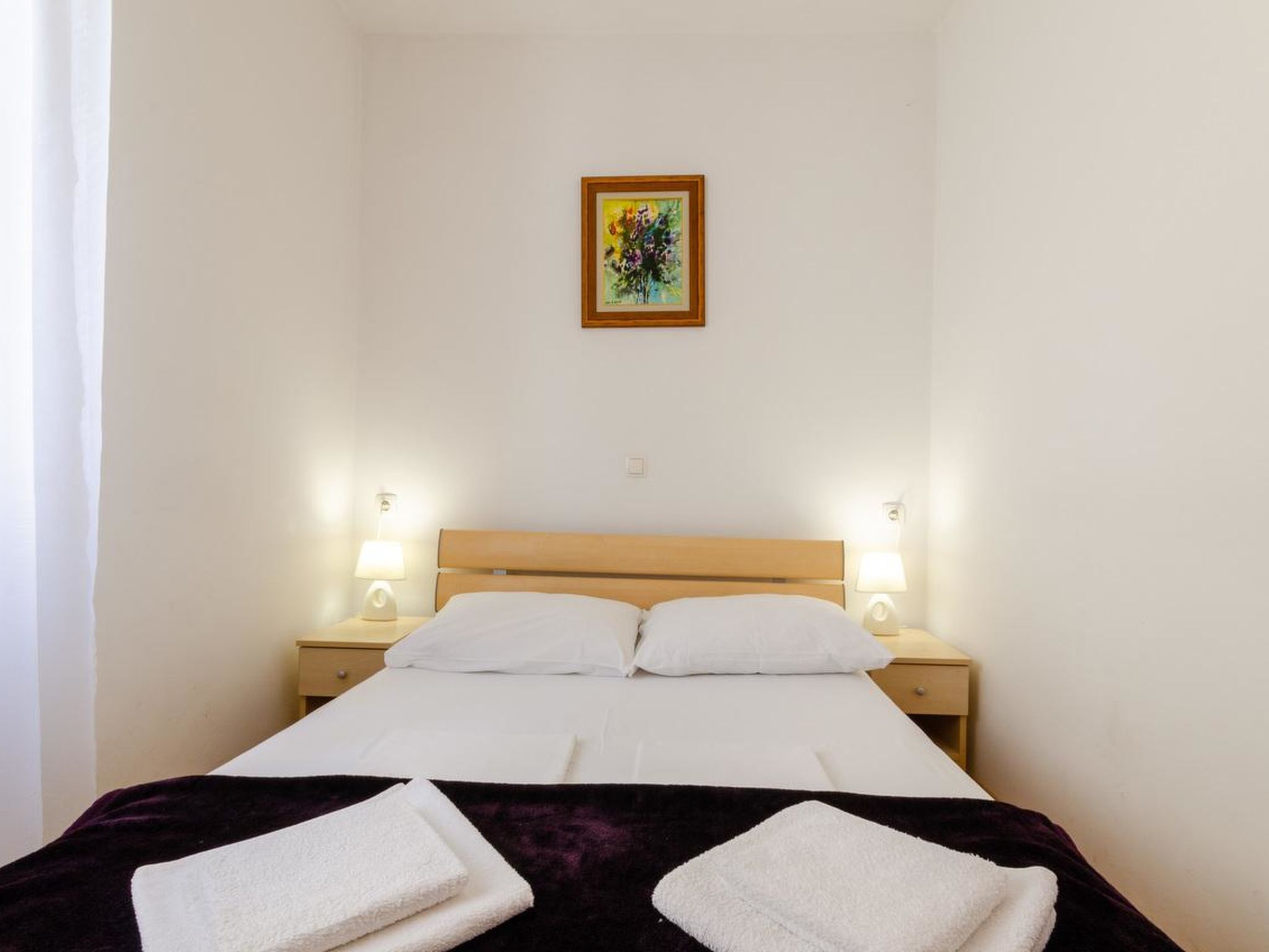 Photo of LAURA 2 / HR-05492-02