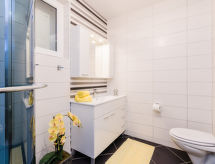 Romantisch appartement met zeezicht op 150 meter van het strand in Crikvenica - thumbnail 5
