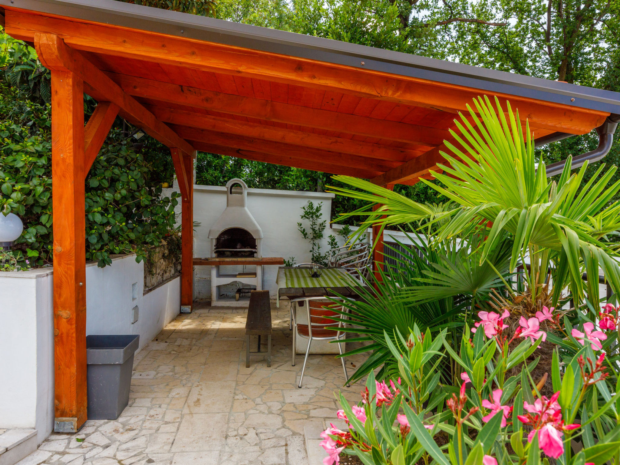 Photo of BUOVAC / HR-04307-01