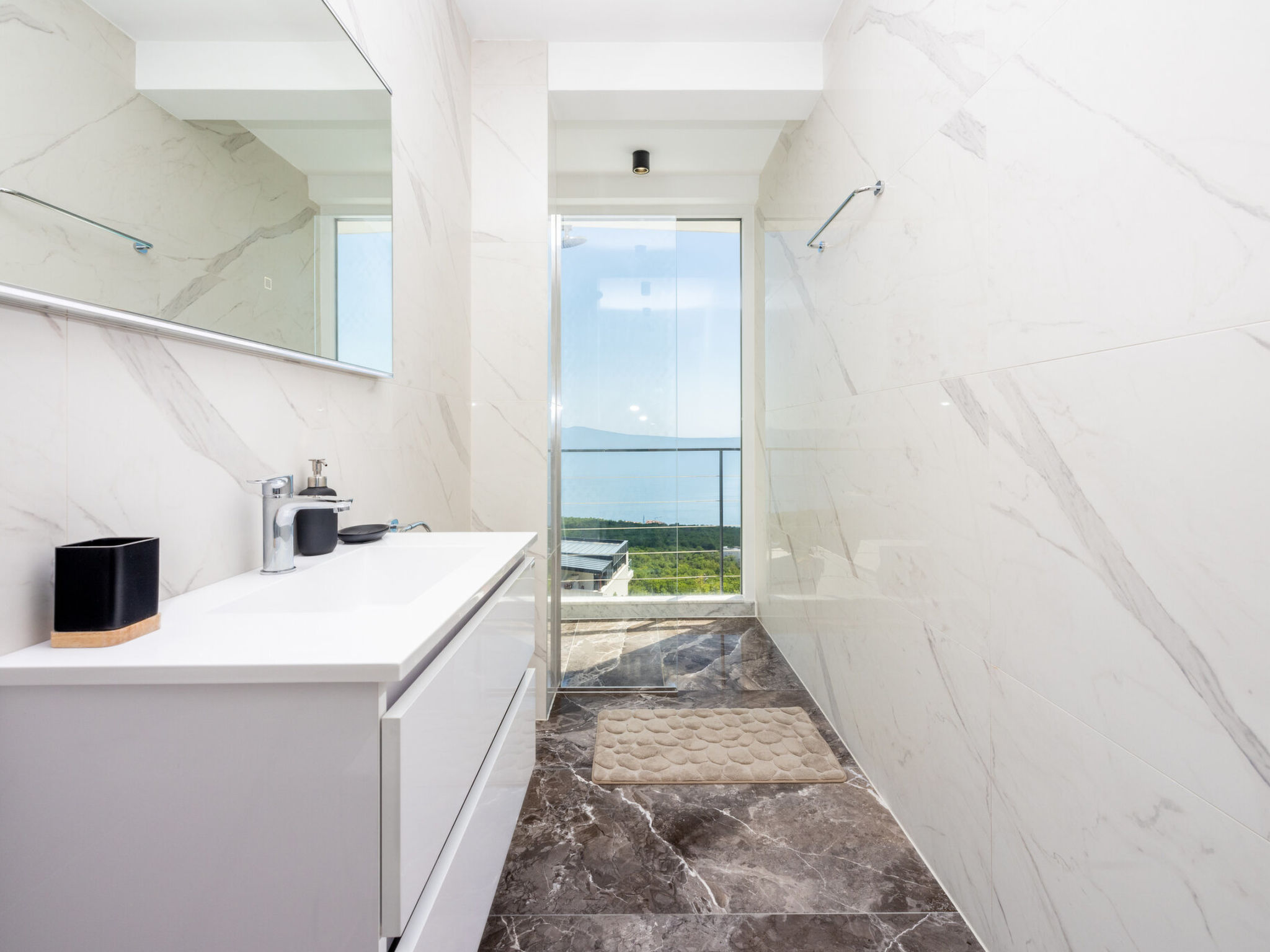 Villa Murn / HR-11124-01 - Inside