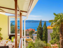 Knusse studio met adembenemend uitzicht op zee in Crikvenica - thumbnail 2