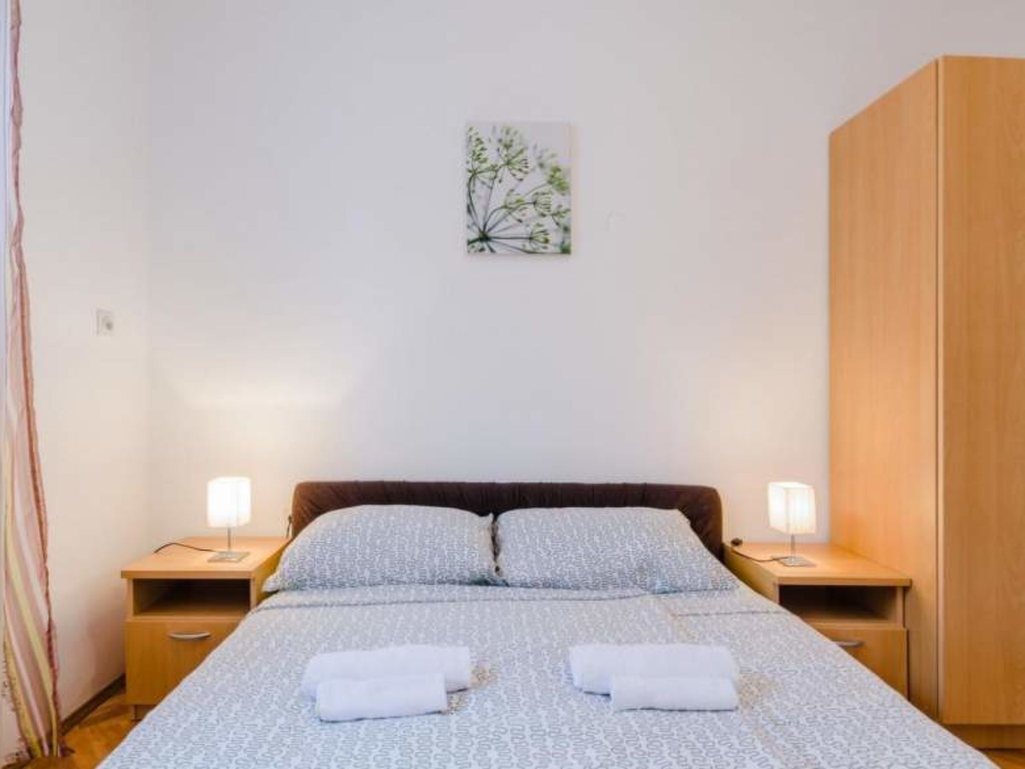 Photo of RAJNOVIC / HR-07018-01