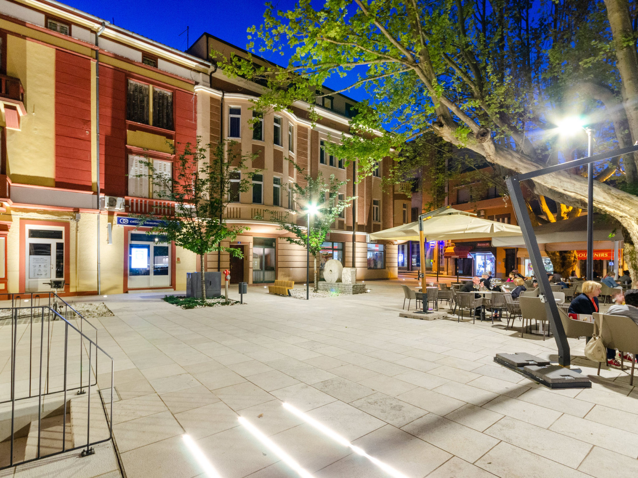 Photo of NOLA H / HR-09404-01