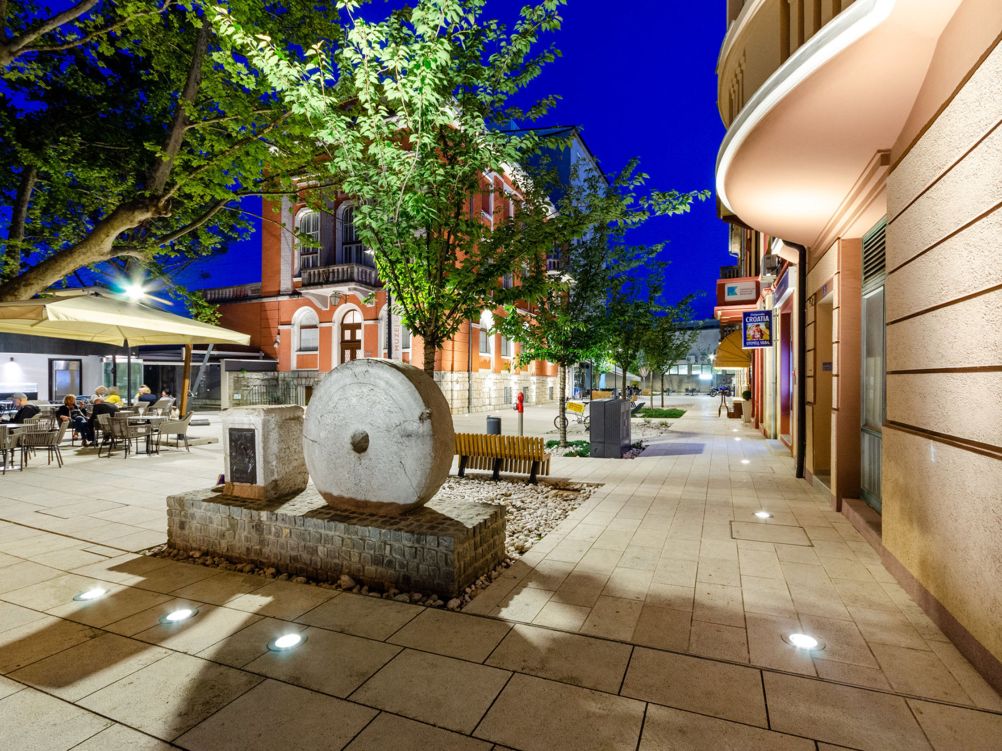 Photo of NOLA H / HR-09404-01