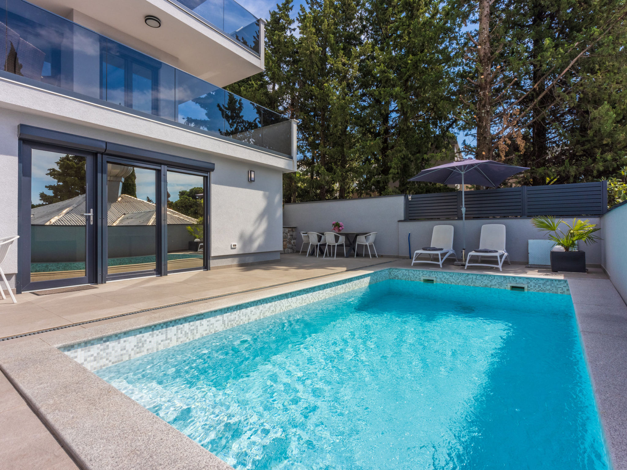 Photo of Holiday Oasis 3 - Maxim / HR-10679-03