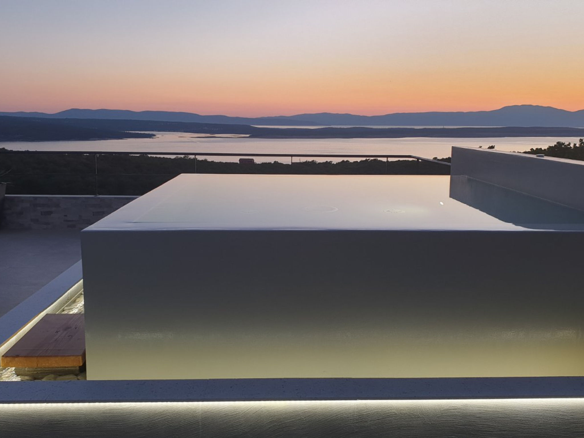 Photo of Linda kucica 1 / HR-10310-01