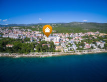 Romantisch appartement met zeezicht op 90 meter van het strand in Crikvenica - thumbnail 2