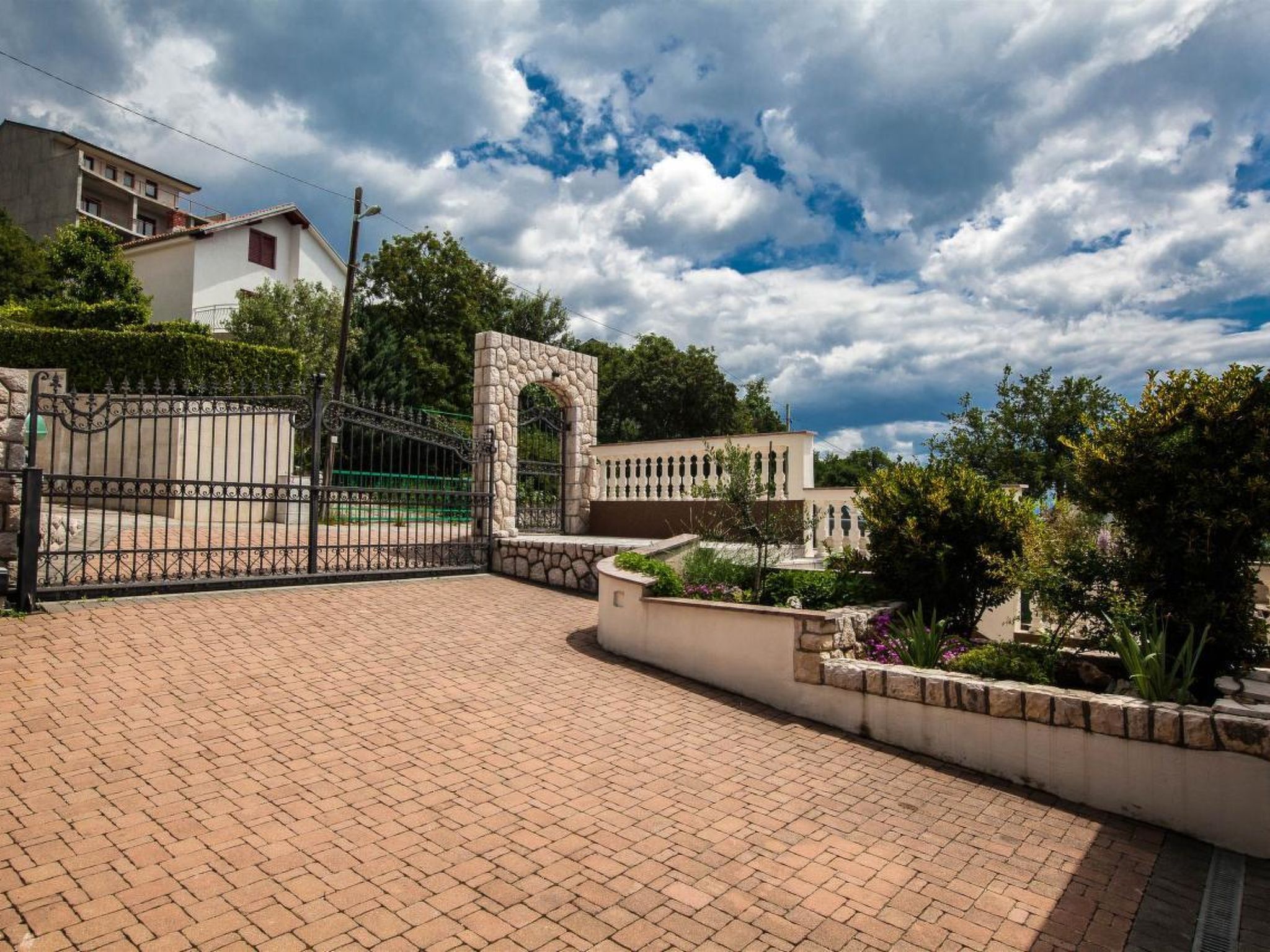 Photo of MARKO  / HR-04294-01