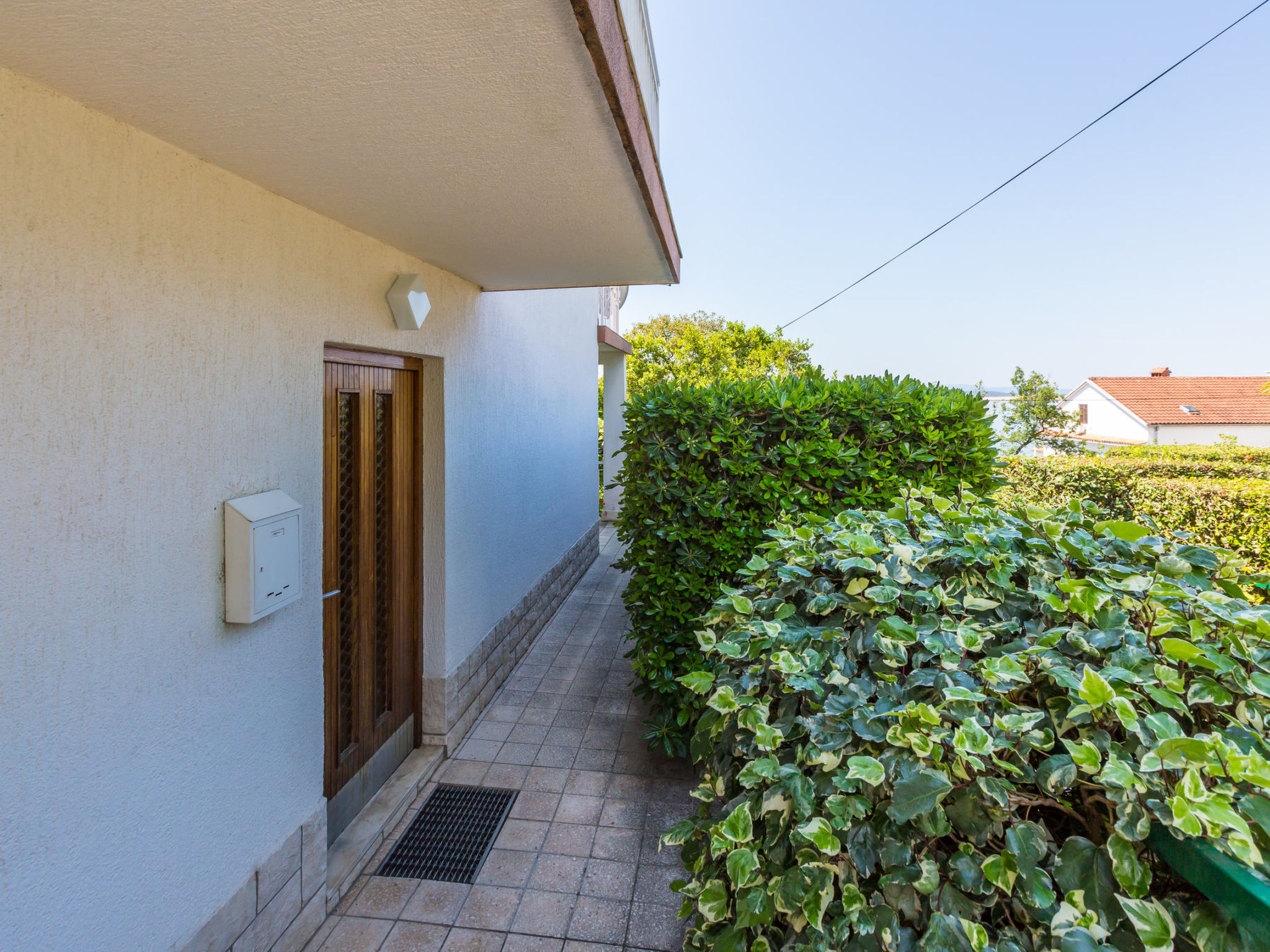 Photo of BELA 1 / HR-03564-01