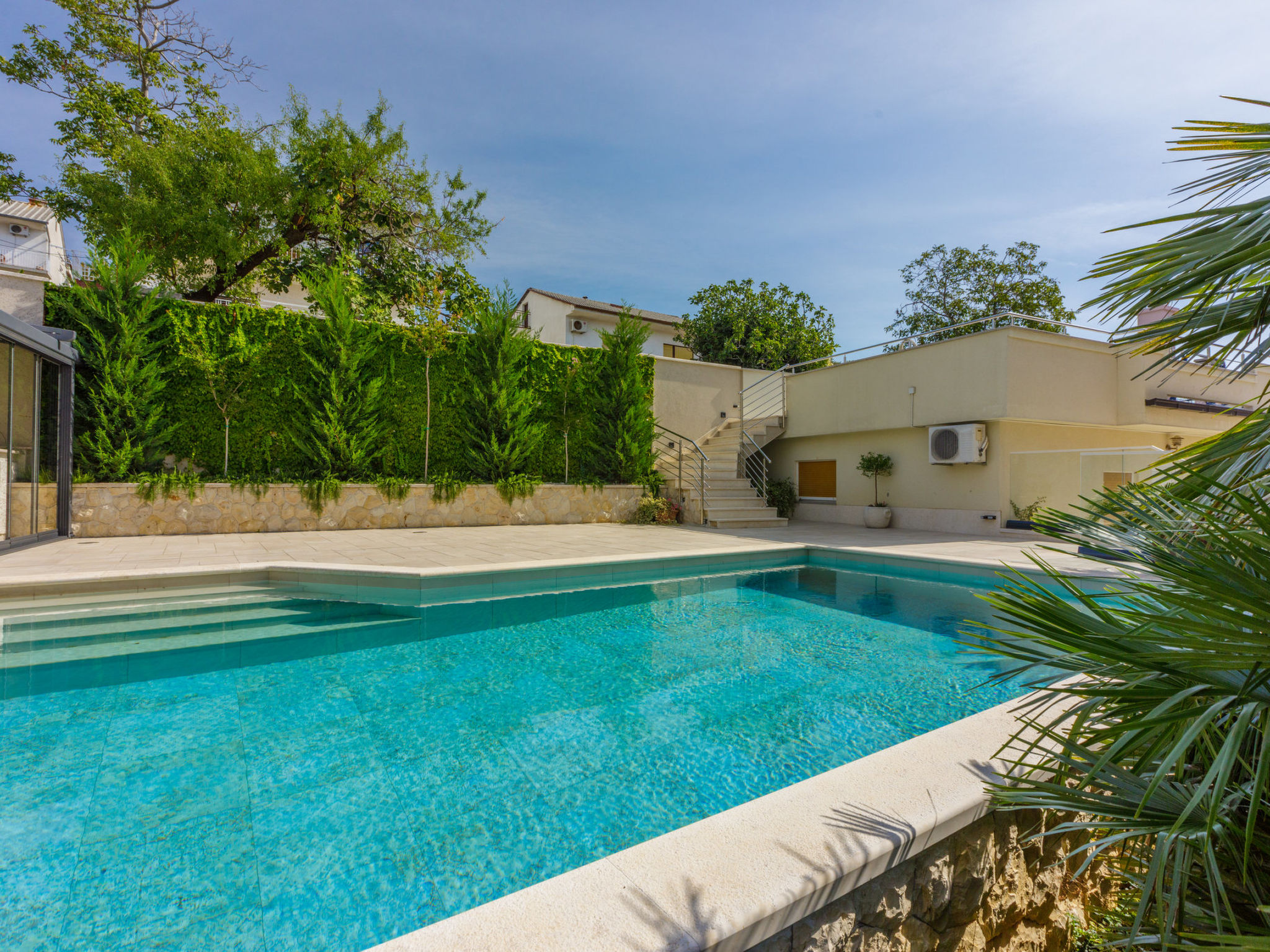 Photo of Dita 2 / HR-10485-02