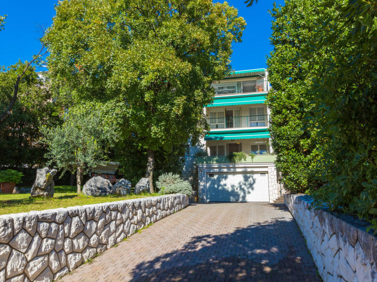 Appartement aan zee met zeezicht in Crikvenica · 5 pers. in Crikvenica