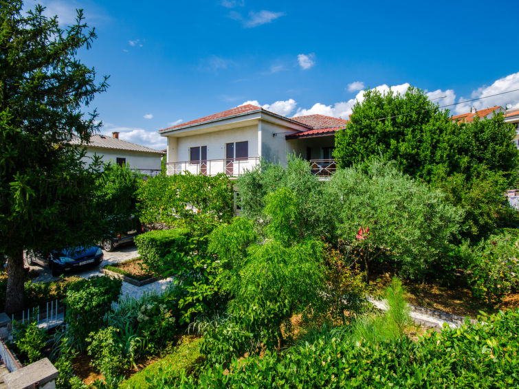 Vrijstaand appartement aan zee in Crikvenica met zeezicht in Crikvenica