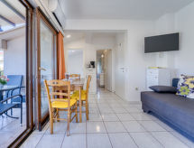 Appartement Damir: knusse studio nabij strand en centrum Crikvenica - thumbnail 6
