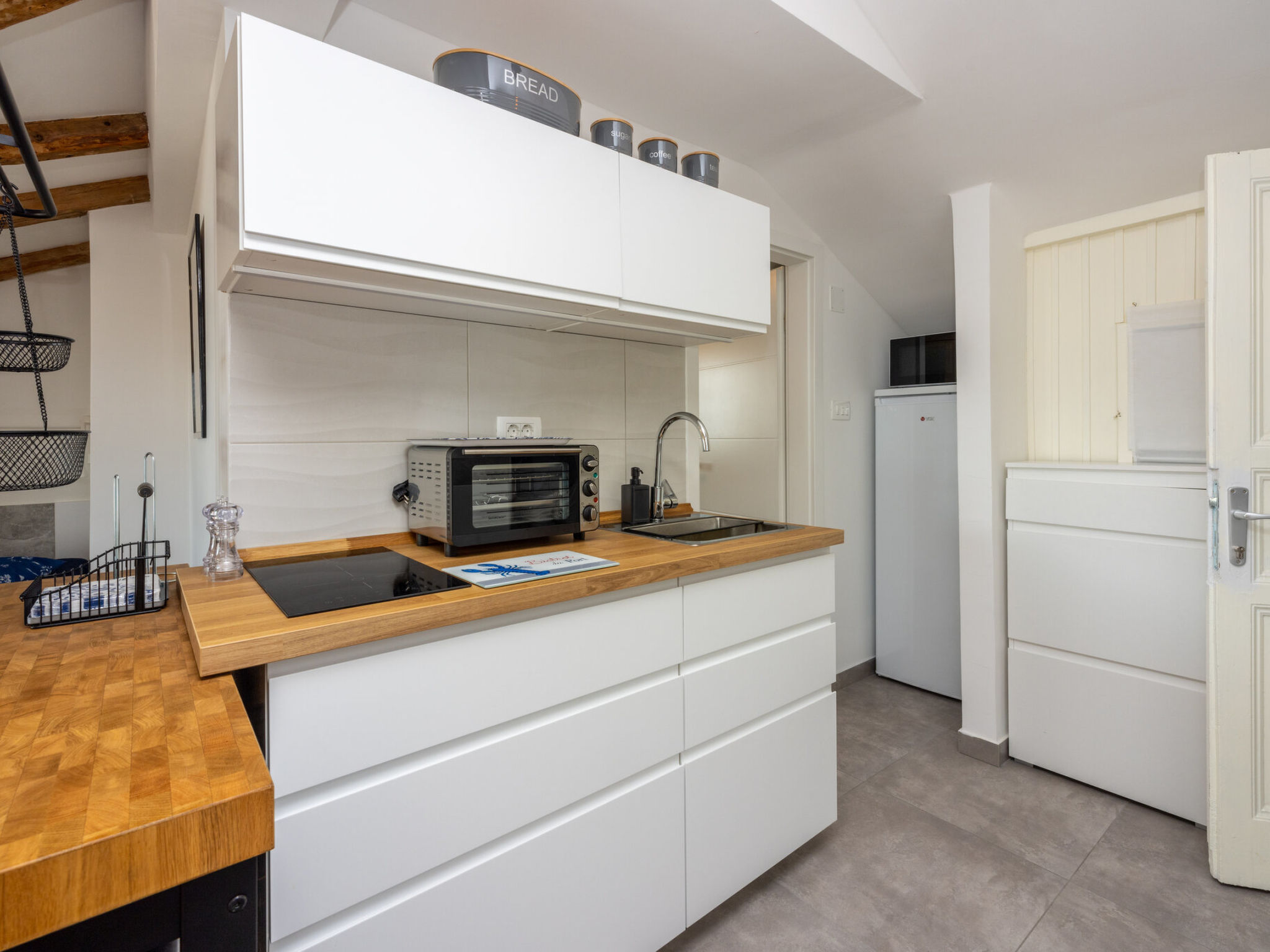 Photo of Matutinovic / HR-11133-01