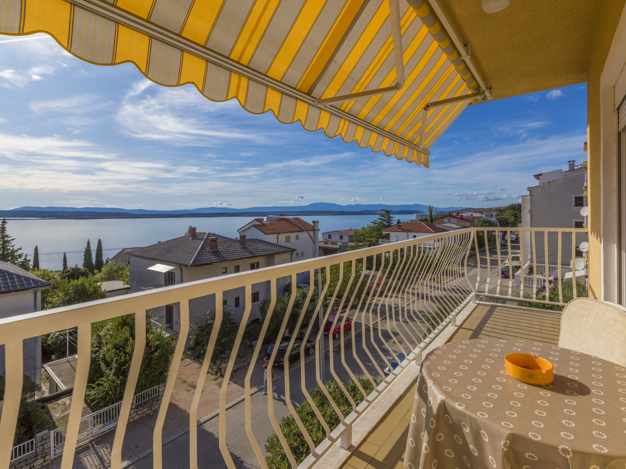 Photo of Erna / HR-10400-01