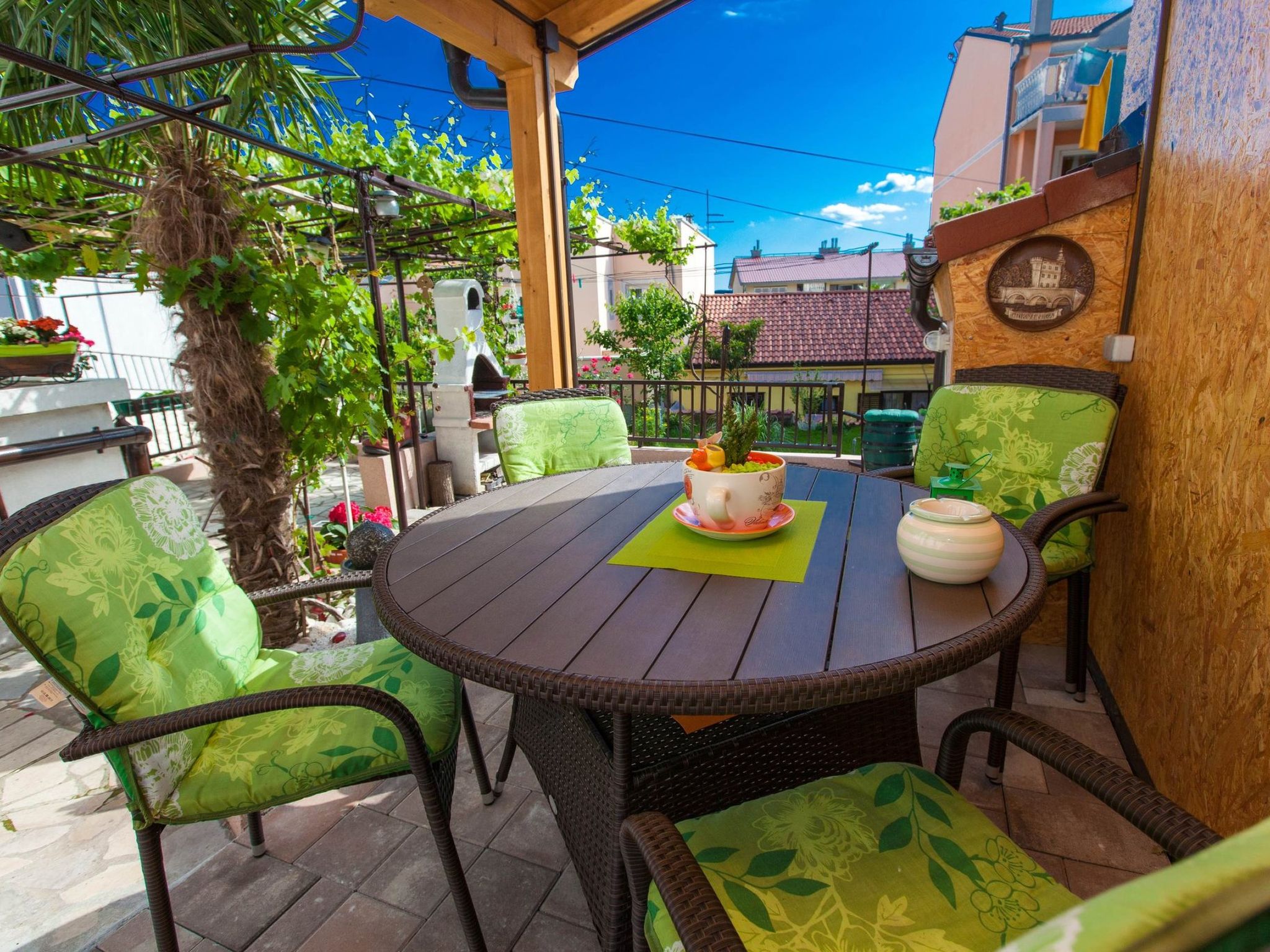 Photo of BORNA / HR-07256-01