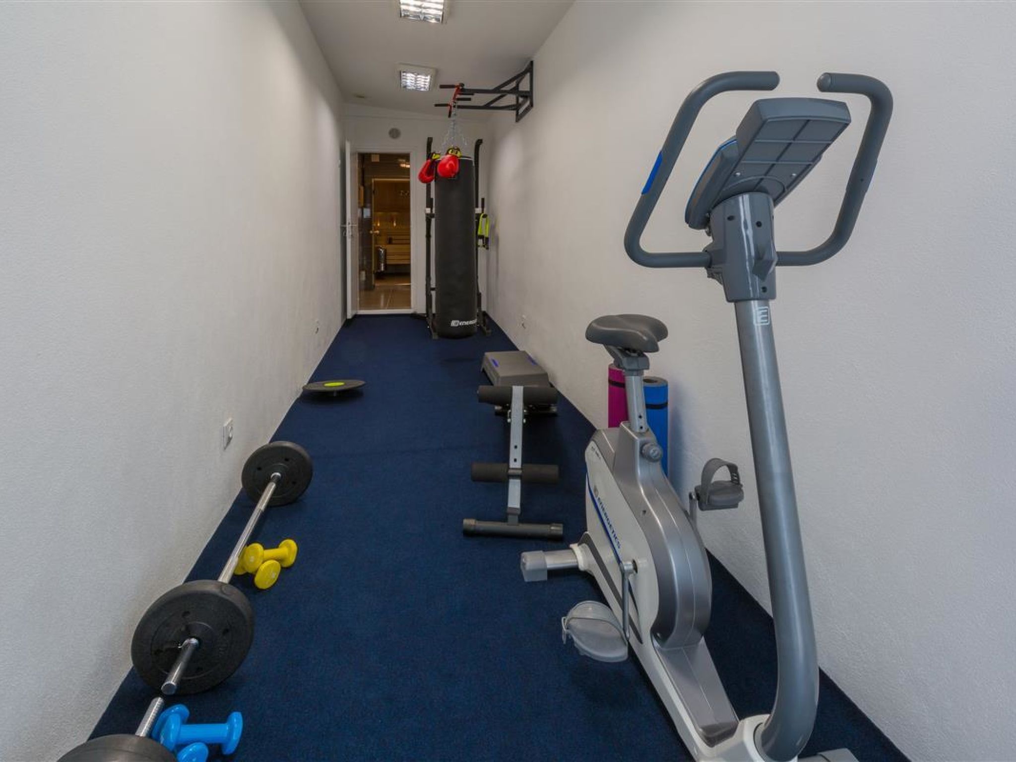 Photo of LOVRO / HR-05524-01