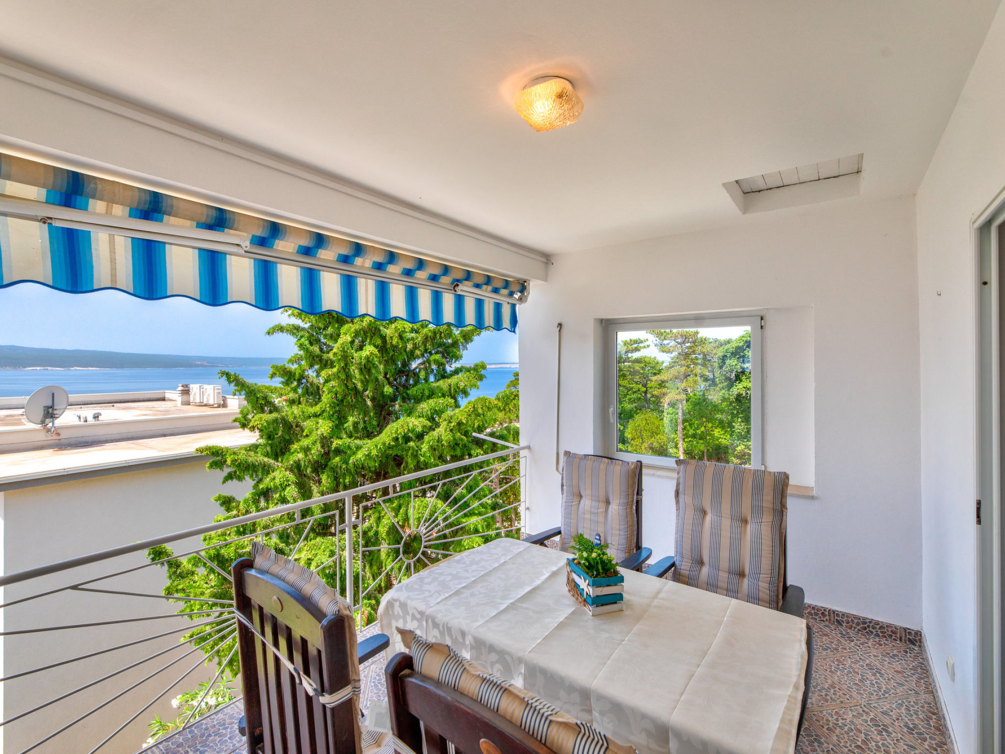 Photo of BENKO 2 / HR-10088-01