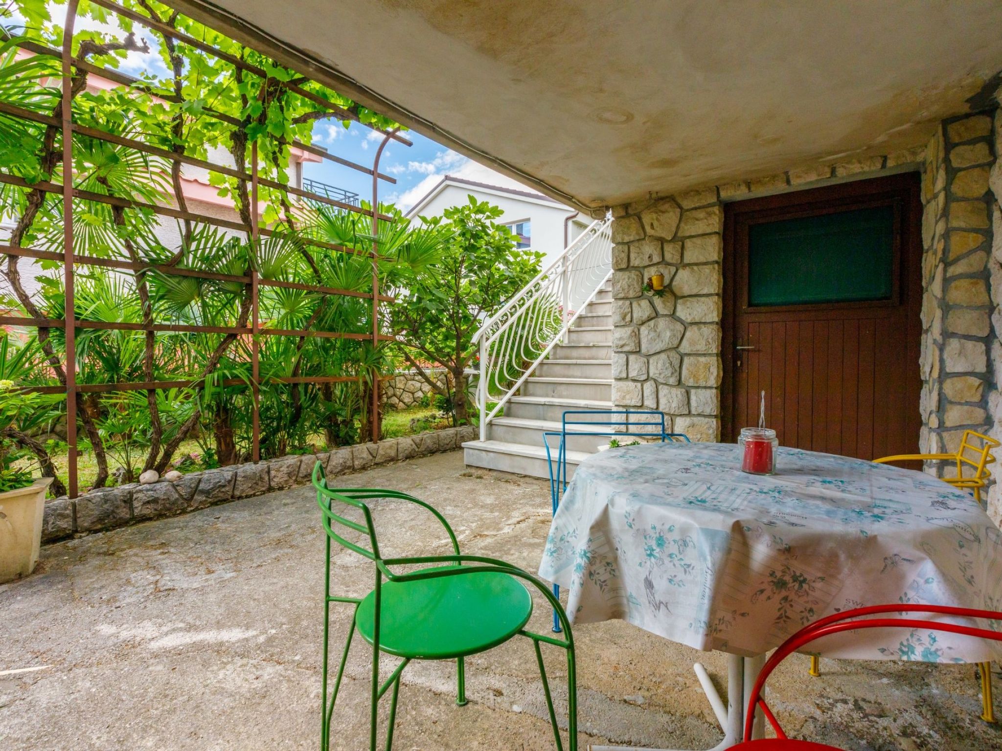 VESNA / HR-08535-01 - Outside